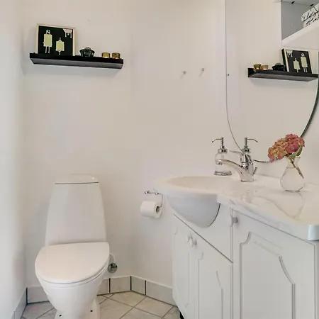 Nyaraló Ivar - 900m From The Sea By Interhome